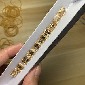 มอสซาไนต์สีแชมเปญทรงเหลี่ยมแบบสเต็ปคัท ขนาด 6x8-7x9-8x10 มม. น้ำหนัก 4 กะรัต สำหรับทำสร้อยคอ  สินค้ามาใหม่ - Product Image 3