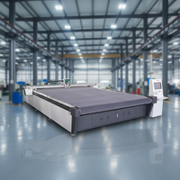 Machine de découpe CNC automatique à couteau droit pour tissus, volets roulants et rideaux, prix usine TC