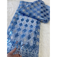 Tissu de dentelle brodée de paillettes côtelées de diamant soluble dans l'eau de fil composite bleu royal