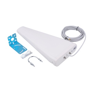 Antena Direccional de Largo Alcance con Polarización Vertical para Exteriores, WiFi Unifi Multibanda de 65 Grados, Conector Macho, Todos los Modelos 860930 Alfa - Product Image 1