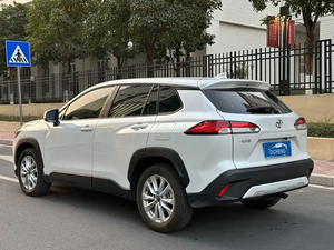 FAW 2023 pour SUV Cross 2.0L Essence/Pétrole R17 Sièges Sombres Édition Élite Toit Ouvrant Voiture d'occasion de haute qualité - Product Image 4