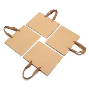 Bolsas de Papel Personalizadas, Elegantes y Profesionales, en Varios Tamaños, con Grabado en Relieve, para Marcas - Product Image 5