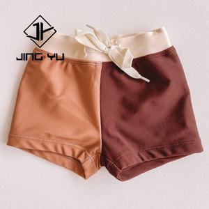 Fabricante de Trajes de Baño para Niños Pequeños con Estampado de Playa de Alta Calidad Personalizados, Shorts de Baño para Niños de Poliéster Reciclado - Product Image 3