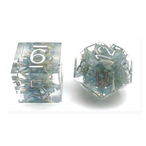 Petit MOQ 7 pièces, dés à arêtes vives en résine transparente à motif floral, polyédriques pour jeux de table DND <span class=keywords><strong>5E</strong></span> - Product Image 3