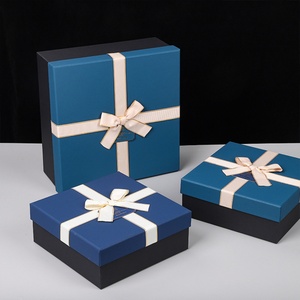 Boîte de rangement en carton personnalisée avec logo, design nœud papillon, style tendance, laminage mat en éponge, gaufrage pour écharpe, bijoux - Boîte cadeau en papier - Product Image 4