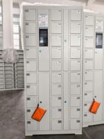 Casier intelligent personnalisable en acier à 20/30/40/50/60 portes pour le stockage et la recharge de téléphones portables