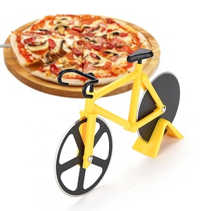 Homesmart Innovation Herramientas multifuncionales para <span class=keywords><strong>pizza</strong></span> Espátula y cortador de pala de bicicleta divertida con logotipo personalizado para hornear <span class=keywords><strong>pizza</strong></span> - Product Image 1