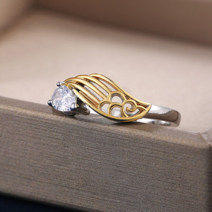 Anello Bicolore da Donna con Cristalli, Regolabile, Tono Oro, Gioiello Elegante per Uso Quotidiano - Product Image 4