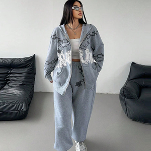 <span class=keywords><strong>Ensemble</strong></span> 2 pièces décontracté et sportif pour <span class=keywords><strong>femme</strong></span>, personnalisé ODM, streetwear tendance, imprimé, grande taille, sweat-shirt et <span class=keywords><strong>pantalon</strong></span> <span class=keywords><strong>de</strong></span> survêtement anti-boulochage 100 % coton - Product Image 2