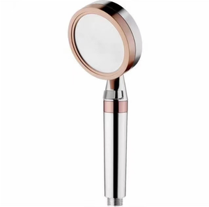 Pommeau de douche portable couleur or avec filtre KDF au charbon pour éliminer le chlore <span class=keywords><strong>et</strong></span> protéger les cheveux <span class=keywords><strong>et</strong></span> la peau - Product Image 1