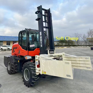 Sinomach <span class=keywords><strong>CPCY50</strong></span> 4x4 Carretilla elevadora nuevo OEM 76kw Diesel Road 5 toneladas todo terreno CNCMC neumático sólido para la industria de alimentos y bebidas - Product Image 2