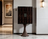 Meuble bar haut de gamme avec finition ébène foncé, étagères en verre intégrées pour un divertissement à domicile de luxe, armoire à vin