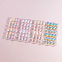 Faux ongles en plastique autocollants courts à couverture complète, motif arc-en-ciel, kits de nail art pré-dessinés, autocollants pour ongles, pour doigts