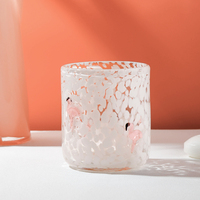Verre à jus en verre artistique en gros avec incrustation de pois blancs et flamant rose, vaisselle estivale amusante pour les fêtes.