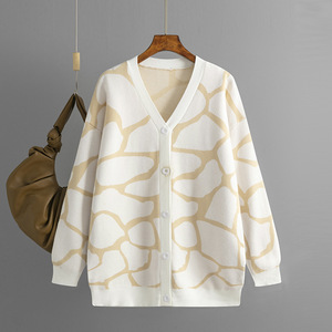 Novo Suéter Feminino de Tricô para Outono/Inverno com Decote em V e Corte Solto - Product Image 4
