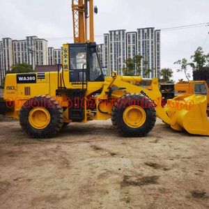 Komatsu Mini-chargeur d'occasion d'une capacité de 5 tonnes avec moteur central, pompe à roulement, composants de boîte de vitesses - Product Image 5