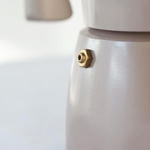 BSCI Factory Espresso Moka Pot <span class=keywords><strong>Estufa</strong></span> de inducción de aluminio fundido de larga duración Friendly Best Mocha Pot Crafted by Metal - Product Image 6