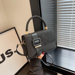 Venta caliente Bolsos de mujer Niche Chain Crossbody Bag Ladies Square PU Luxury Designer Shoulder Bag - Product Image 4