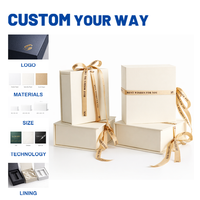 Boîtes cadeaux rigides personnalisées pour l'emballage de bijoux avec fermeture magnétique à ruban et insert en mousse