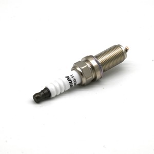 Bougies d'allumage en iridium platine de haute qualité 1884111051 pour modèles <span class=keywords><strong>Suzuki</strong></span> K20hr-u11, accessoires pour moteur à essence - Product Image 4