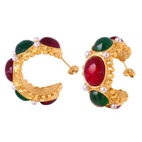 Boucles d'oreilles pendantes en acier inoxydable en forme de C, style français, avec pierres en résine rouge et verte, perles et bijoux dorés vintage