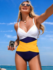 <span class=keywords><strong>Maillot</strong></span> <span class=keywords><strong>de</strong></span> <span class=keywords><strong>bain</strong></span> <span class=keywords><strong>une</strong></span> pièce color block pour femme avec taille croisée, effet ventre plat, col en V et bretelles réglables pour la plage et la <span class=keywords><strong>piscine</strong></span> - Product Image 1