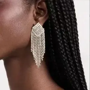 Nuevos pendientes colgantes de cristal de color dorado y plateado exagerados para mujer, joyería llamativa, pendientes largos de borla con diamantes de imitación para boda