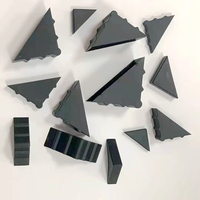 Capuchon d'angle en plastique noir, triangle en plastique, protection en caoutchouc pour les bords et les coins du verre