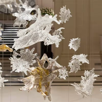 Lustre en cristal personnalisé de style feuille d'érable, grand modèle pour l'intérieur, éclairage de hall d'hôtel, luminaire suspendu en verre sur mesure