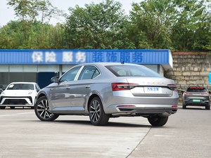Nuove Auto Economiche SAIC <span class=keywords><strong>Skoda</strong></span> <span class=keywords><strong>Superb</strong></span> TSI 280 DSG FWD, <span class=keywords><strong>Berlina</strong></span> a Benzina 5 Posti, 1.4T 150CV R18 Automatica Turbo Disponibile - Product Image 4