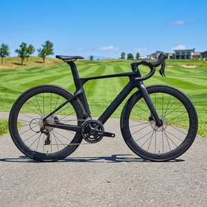 Bicicleta de estrada Twitter R10pro com quadro de fibra de carbono, rodas de carbono de 50mm 700c, Sensah 22 velocidades, freio a disco hidráulico e conjunto de rodas de carbono. - Product Image 1