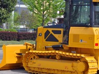 Bulldozer sur chenilles Shantui DH08-G, 9 tonnes, 90 CV, lame de nivellement de précision de 3,8 m, lame PAT à 6 voies, commande intelligente, puissance de creusement élevée
