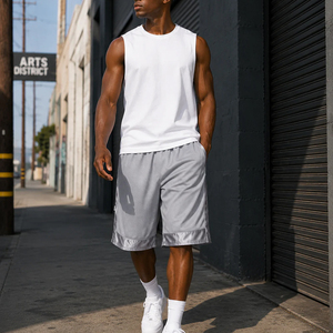 Shorts de sport pour hommes en polyester à maille épaisse avec logo personnalisé OEM, pour le basketball, le football, l'entraînement et la course à pied - Product Image 4