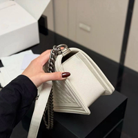Sac à bandoulière de créateur de qualité supérieure pour femmes, best-seller, coutures en cuir luxueuses, rabat élégant, sac à main de marque