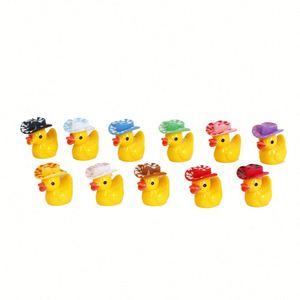 Sombrerito de plástico tridimensional de color sólido con forma de patito, material para accesorios de joyería DIY, pequeños adornos de pato, venta al por mayor - Product Image 5