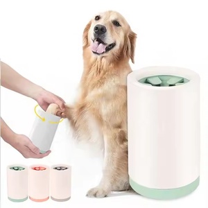 Commercio all'ingrosso portatile a 360 gradi per cani zampa di <span class=keywords><strong>cane</strong></span> rondella in Silicone morbido Pet Cleaner per cani e gatti Pet piede tazza di lavaggio - Product Image 1