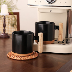 แก้วเซรามิกพร้อมที่จับไม้ สีพื้น แก้วเดี่ยว สำหรับคู่รัก ใช้ในออฟฟิศ ของขวัญทางธุรกิจ แก้วกาแฟ - Product Image 2