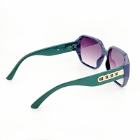 Vente promotionnelle d'usine Lunettes de soleil de créateur tendances pour femmes Qualité supérieure avec logo personnalisé