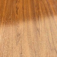 Panneau en PVC en bois de bambou moderne imperméable, placage en bois de bambou, panneau en mousse WPC pour la décoration intérieure de la salle de bain, de la cuisine et de la salle de sport