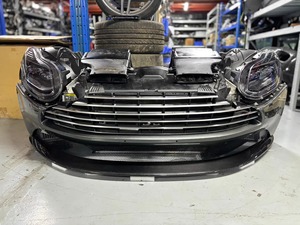 Kit de carrosserie avant d'occasion pour <span class=keywords><strong>Aston</strong></span> <span class=keywords><strong>Martin</strong></span> DB11 : Pare-chocs avant avec phares à LED, calandre à lattes, support de radiateur et coupe-nez – Pièces auto - Product Image 3