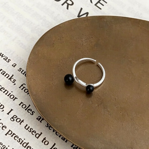 Anillo Ajustable de Plata S925 con Lazo y Ágata Negra, Joyería Minimalista para Uso Diario para Mujer - Product Image 4