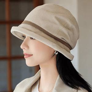 Gorro de pescador vintage versátil para otoño e invierno con aislamiento de pana y protección para las orejas - Product Image 1