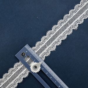 의류 액세서리 레터링 자수 레이스 22Cm 패브릭 키즈 모델 <span class=keywords><strong>V</strong></span> 넥을위한 트리밍 넥 레이스 트리밍