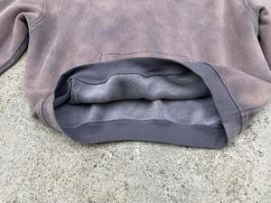 Sudadera con capucha oversize vintage de primavera, teñida, lavada, descolorida por el sol, con pedrería y estampado por transferencia térmica, del fabricante Bleached Garment - Product Image 4