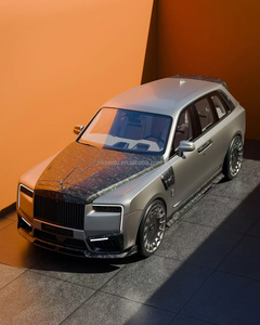 ชุดแต่ง MSY สำหรับรถ Rolls-Royce Cullinan คาร์บอนไฟเบอร์ กันชนหน้า/หลัง สเกิร์ตข้าง สปอยเลอร์ ฝากระโปรง ซุ้มล้อ แบบยึดติด สีดำคาร์บอน - Product Image 5
