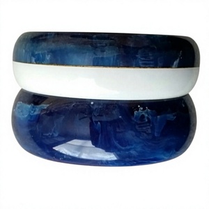 Ensemble de bracelets en céramique et résine au look tendance et haut de gamme, motifs animaliers et arc-en-ciel, faits à la main, élégants, unisexes, bracelets de mode pour femme - Product Image 5