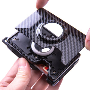 Portefeuille de <span class=keywords><strong>porte</strong></span>-cartes de blocage RFID en fibre de carbone mince et minimaliste pour <span class=keywords><strong>AirTag</strong></span> et <span class=keywords><strong>porte</strong></span>-<span class=keywords><strong>monnaie</strong></span> avec caractéristique de pince à billets pour carte de crédit - Product Image 4