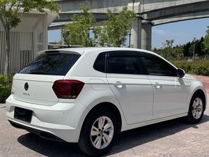 Volkswagen <span class=keywords><strong>Polo</strong></span> Plus <span class=keywords><strong>2023</strong></span> Usado, 1.5L Automático, Edición Enjoy, Hatchback, Casi <span class=keywords><strong>Nuevo</strong></span>, Blanco, Volante a la Izquierda, Pintura Original, Segunda Mano - Product Image 4