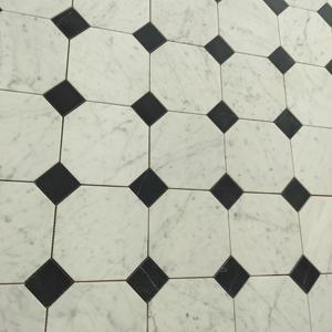SUCCESS S044 <span class=keywords><strong>Carrelage</strong></span> de sol en mosaïque de marbre <span class=keywords><strong>blanc</strong></span> de Carrare <span class=keywords><strong>octogonal</strong></span> poli avec des points noirs purs <span class=keywords><strong>Carrelage</strong></span> de sol en mosaïque <span class=keywords><strong>Carrelage</strong></span> d'intérieur - Product Image 3