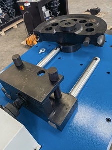 Machine à cintrer les tubes ronds multifonctionnelle semi-automatique VEKTOR avec moteur de 1,1 kW pour l'aluminium et l'acier inoxydable - Product Image 6